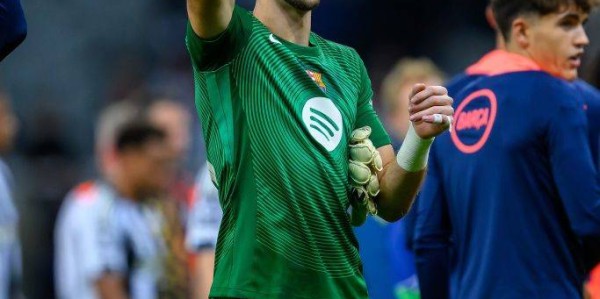 巴萨新援双星闪耀！乔安·加西亚神扑与拉什福德进球引爆欧冠